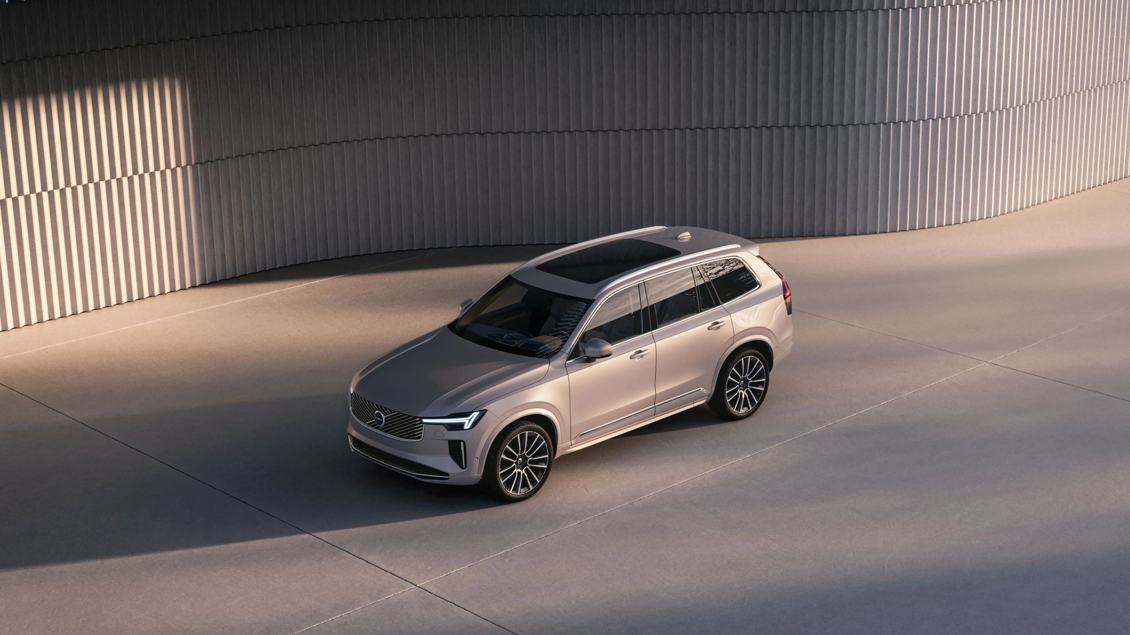 2027 Volvo XC90 Towing & Cargo Capacity